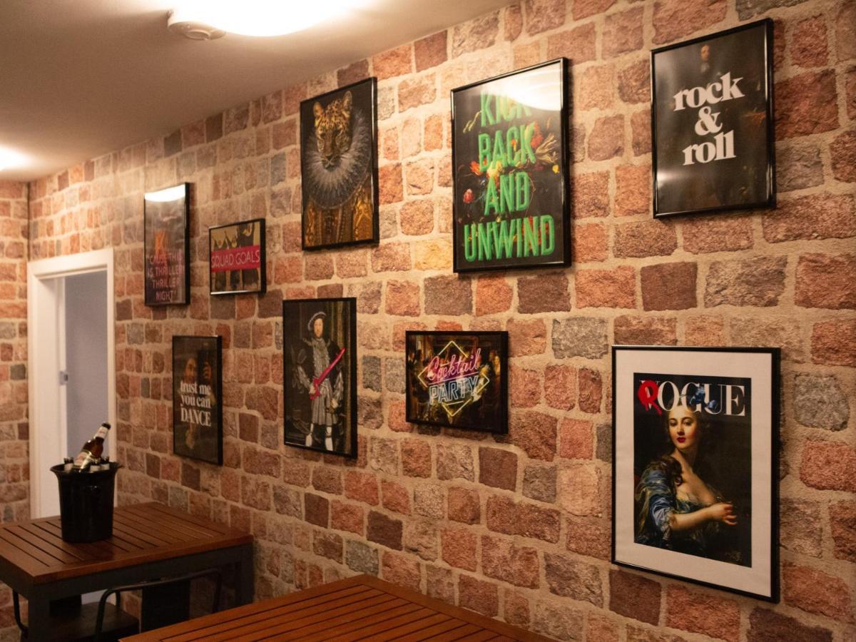 Ringo's @ Liver House Apartment